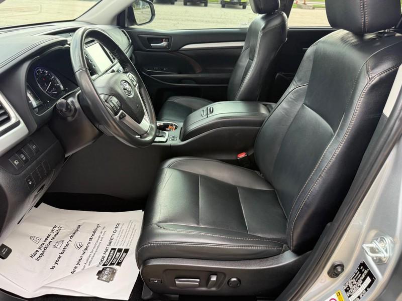 used 2019 Toyota Highlander car, priced at $28,558