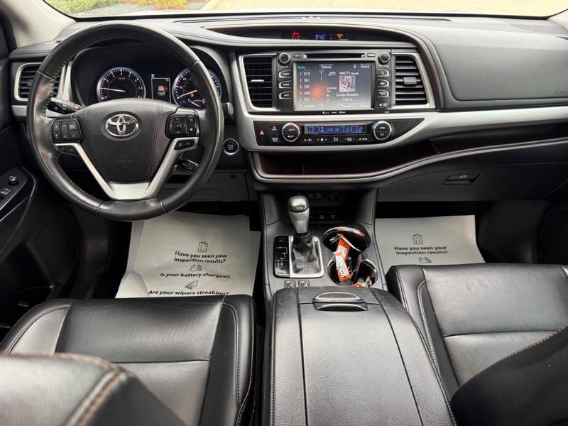 used 2019 Toyota Highlander car, priced at $28,558