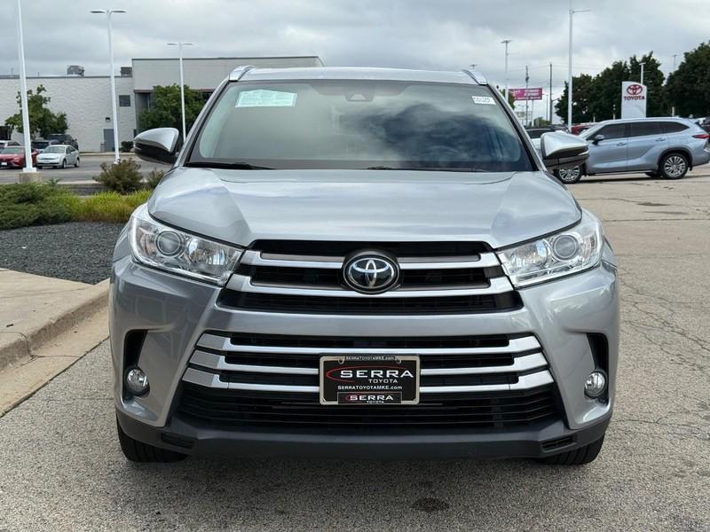 used 2019 Toyota Highlander car, priced at $28,558