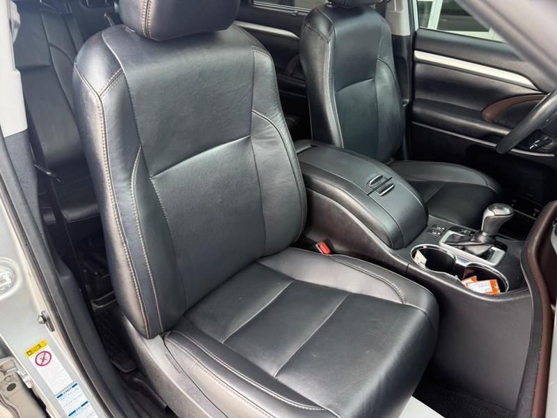 used 2019 Toyota Highlander car, priced at $28,558