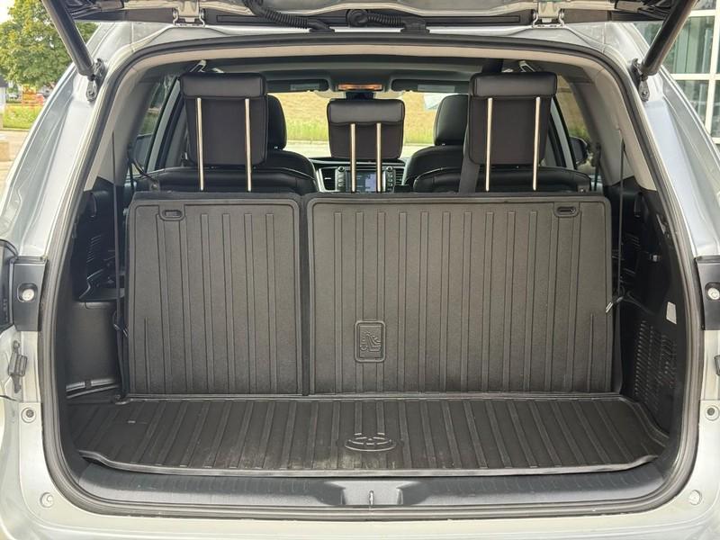 used 2019 Toyota Highlander car, priced at $28,558