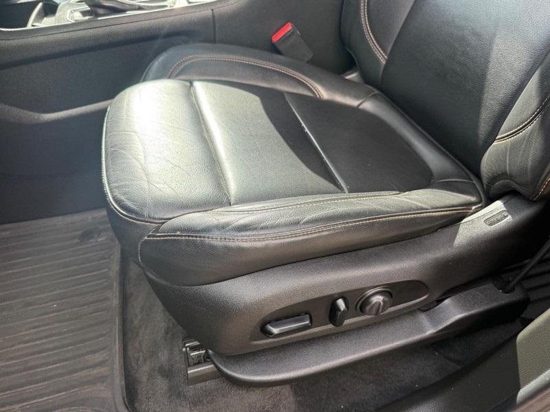 used 2019 Chevrolet Traverse car, priced at $22,559
