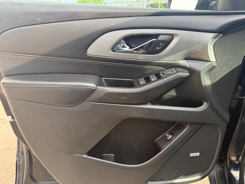 used 2019 Chevrolet Traverse car, priced at $22,559