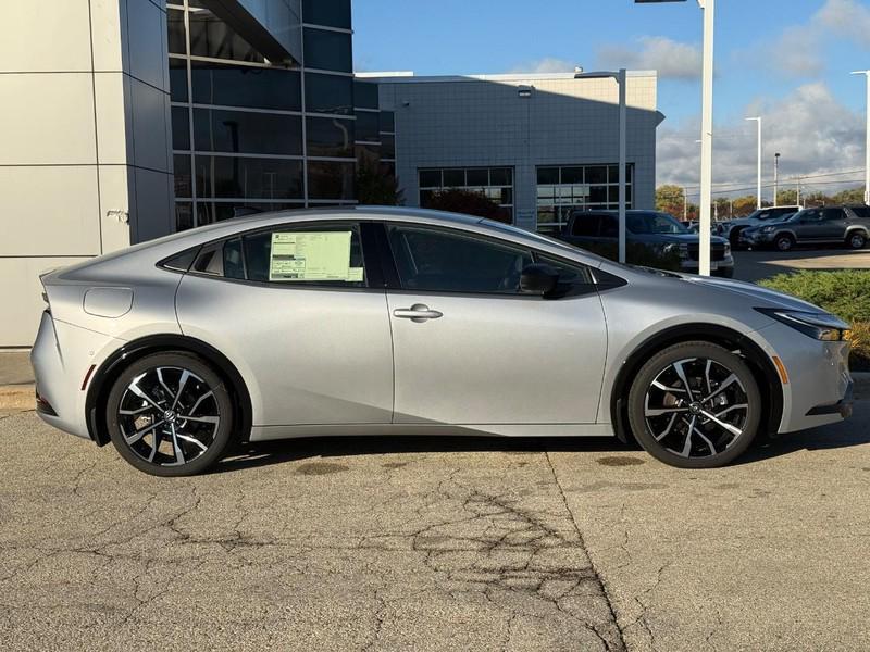 new 2026 Toyota Prius Plug-In Hybrid car, priced at $43,157