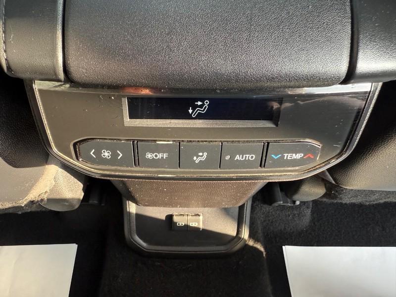 used 2022 Toyota Highlander Hybrid car, priced at $40,098