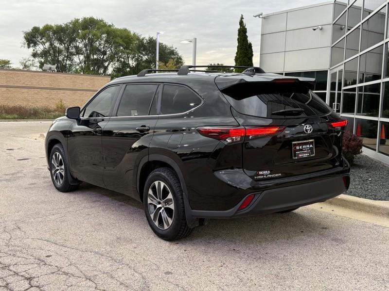 used 2024 Toyota Highlander car, priced at $39,583