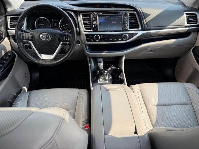 used 2019 Toyota Highlander car, priced at $33,910