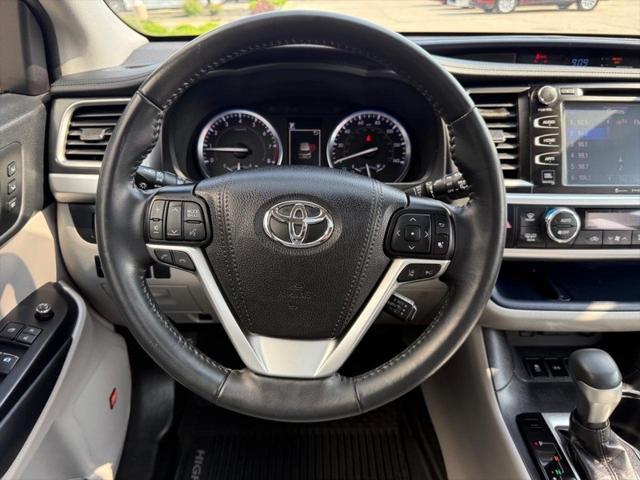 used 2019 Toyota Highlander car, priced at $33,910