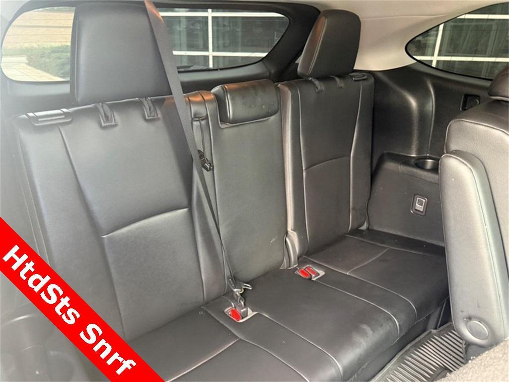 used 2022 Toyota Highlander car, priced at $34,200