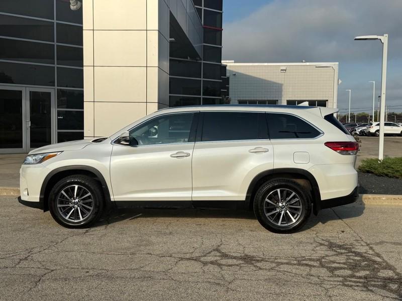 used 2019 Toyota Highlander car, priced at $20,450