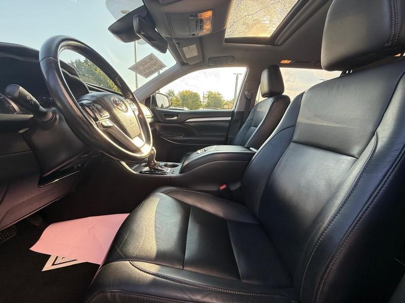 used 2019 Toyota Highlander car, priced at $20,450