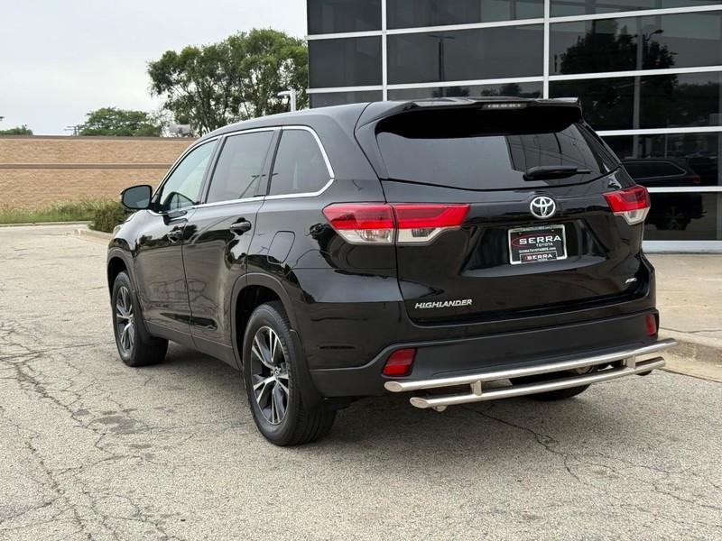 used 2019 Toyota Highlander car, priced at $28,647