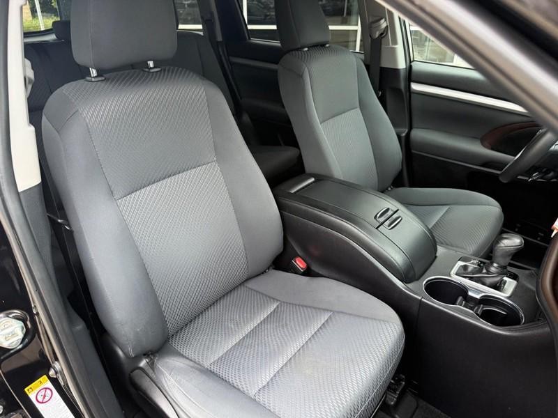 used 2019 Toyota Highlander car, priced at $28,647