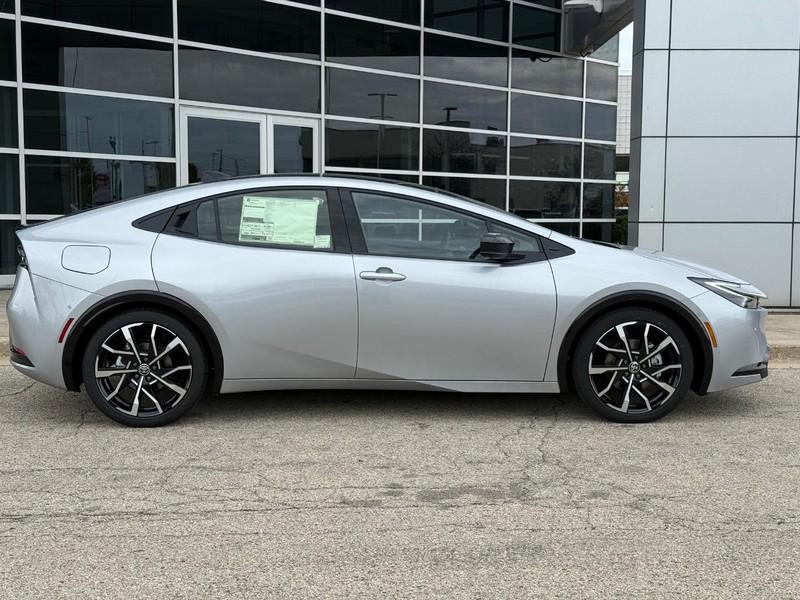 new 2026 Toyota Prius Plug-In Hybrid car, priced at $43,067