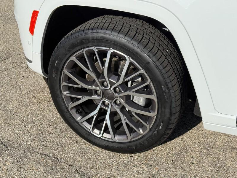 used 2023 Jeep Grand Cherokee L car, priced at $46,459