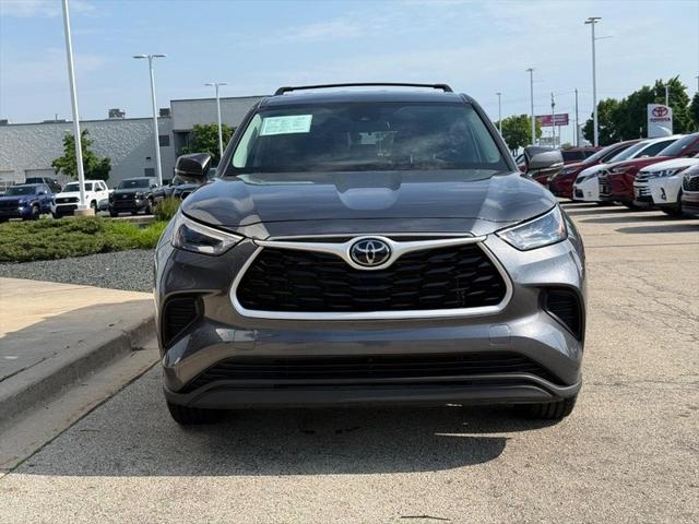 used 2023 Toyota Highlander car, priced at $31,450