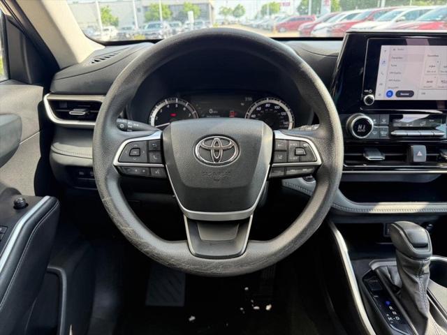 used 2023 Toyota Highlander car, priced at $31,450