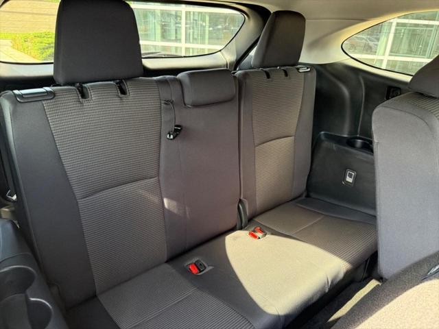 used 2023 Toyota Highlander car, priced at $31,450