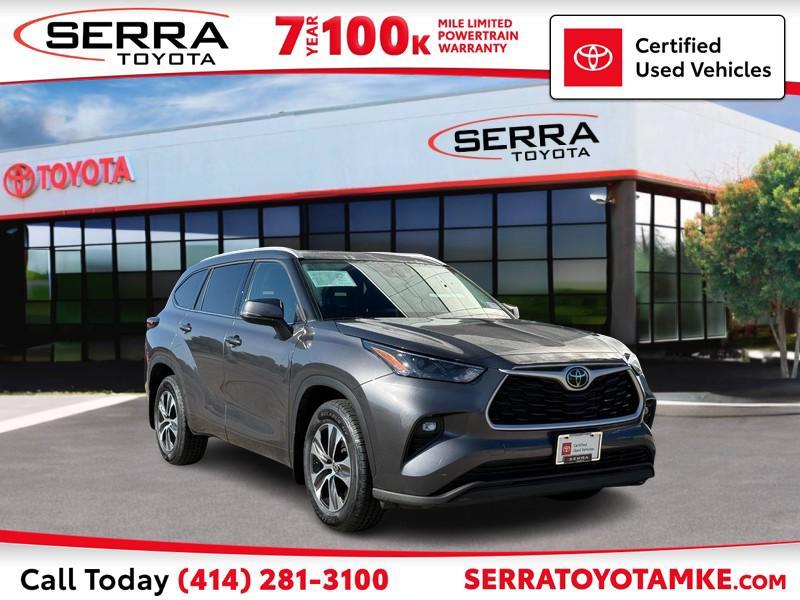 used 2022 Toyota Highlander car, priced at $37,280