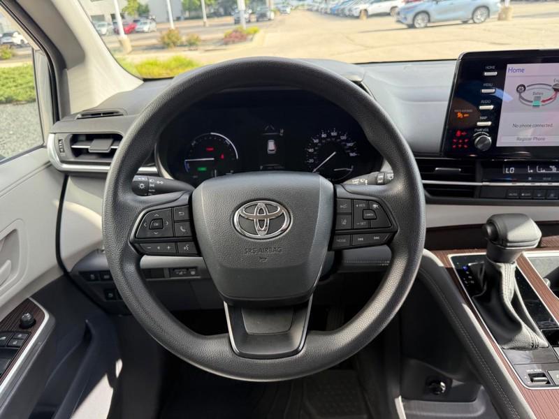 used 2024 Toyota Sienna car, priced at $43,850