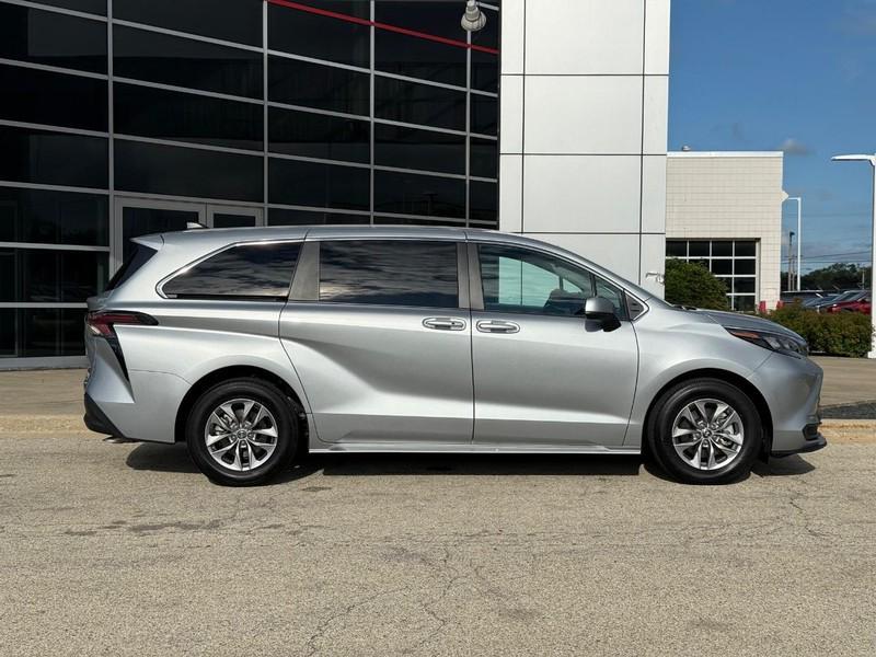 used 2024 Toyota Sienna car, priced at $43,850