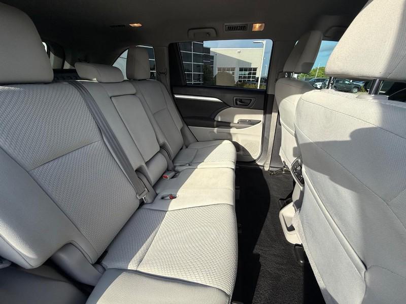 used 2019 Toyota Highlander car, priced at $19,989