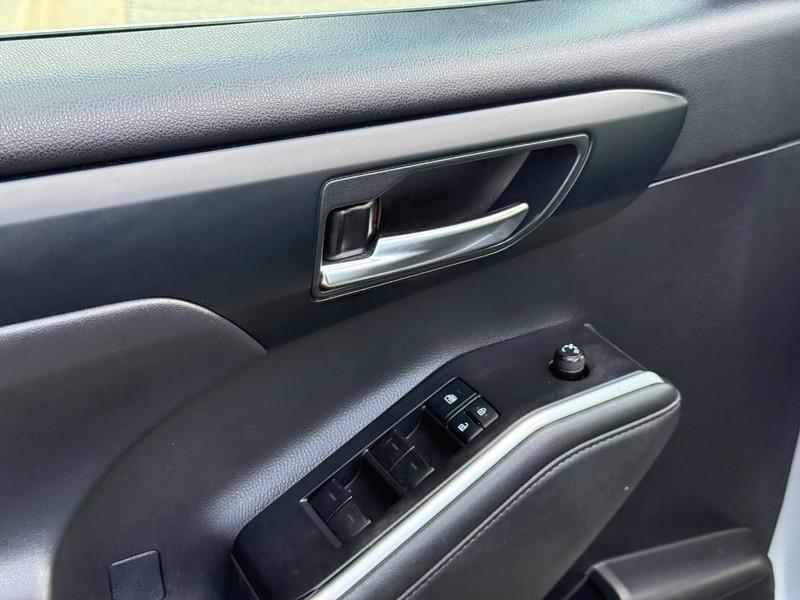 used 2021 Toyota Highlander car, priced at $33,251