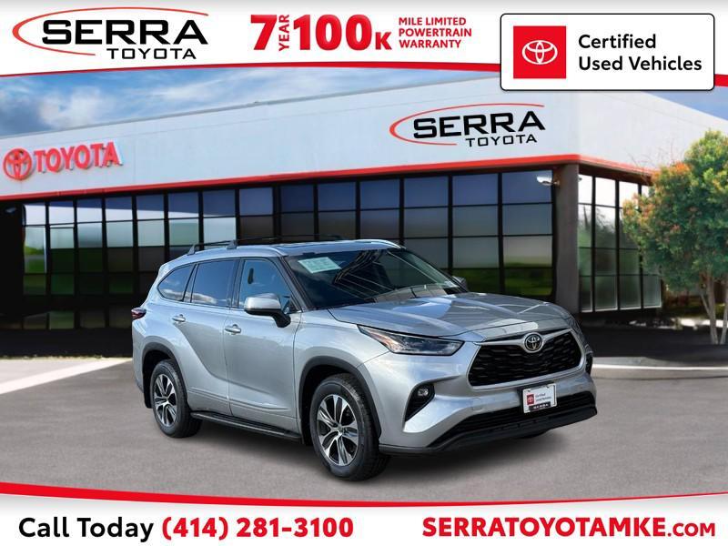 used 2021 Toyota Highlander car, priced at $33,251