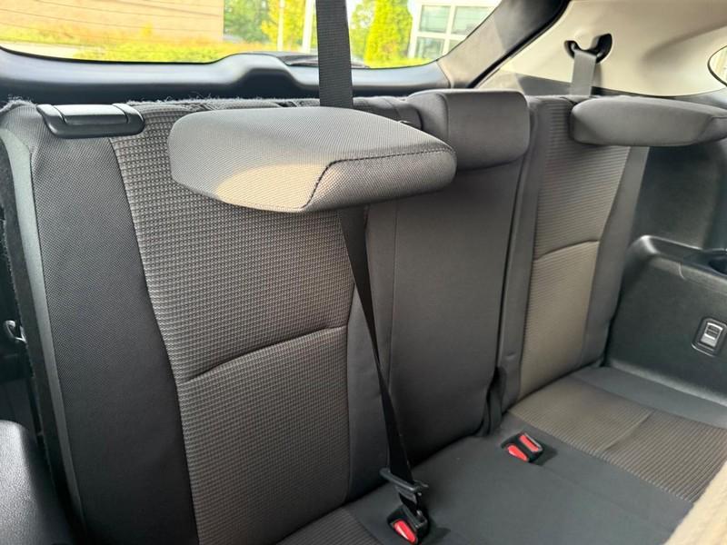 used 2024 Toyota Highlander car, priced at $30,598