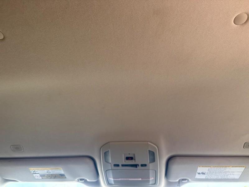 used 2024 Toyota Highlander car, priced at $30,598