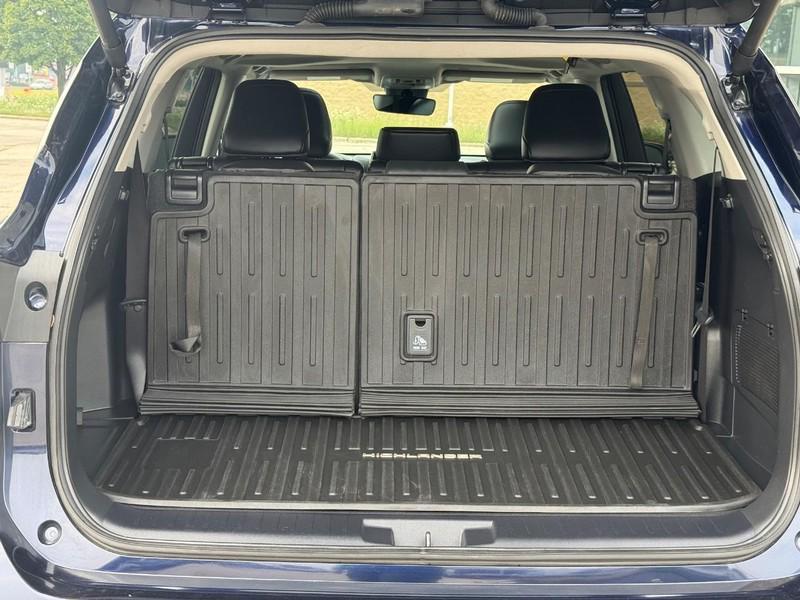 used 2024 Toyota Highlander car, priced at $42,450