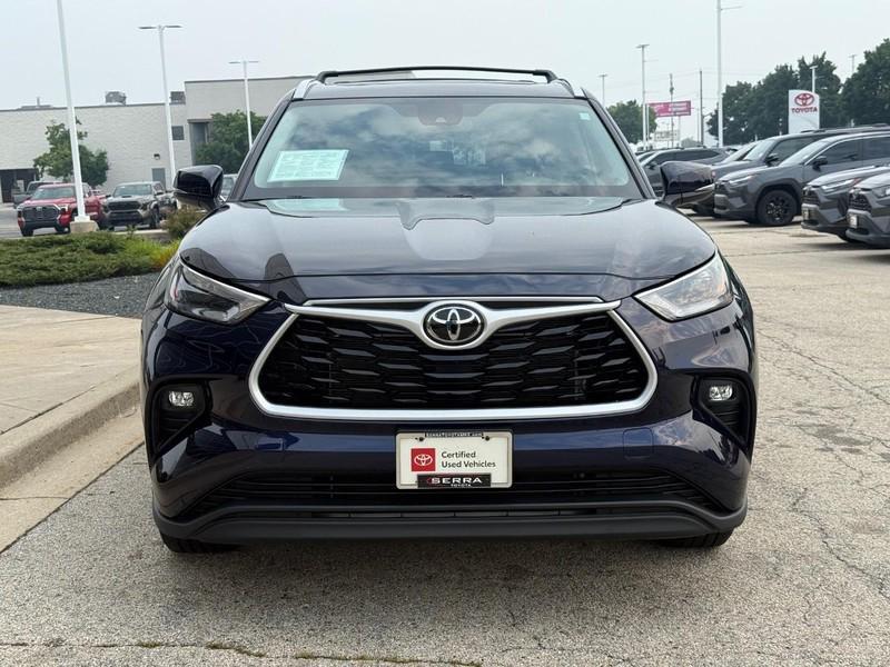 used 2024 Toyota Highlander car, priced at $42,450