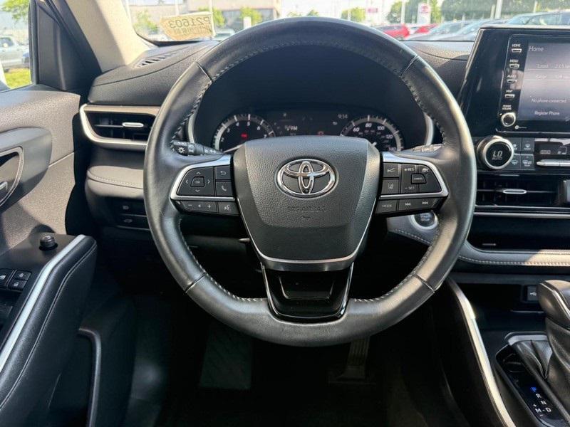 used 2021 Toyota Highlander car, priced at $31,891