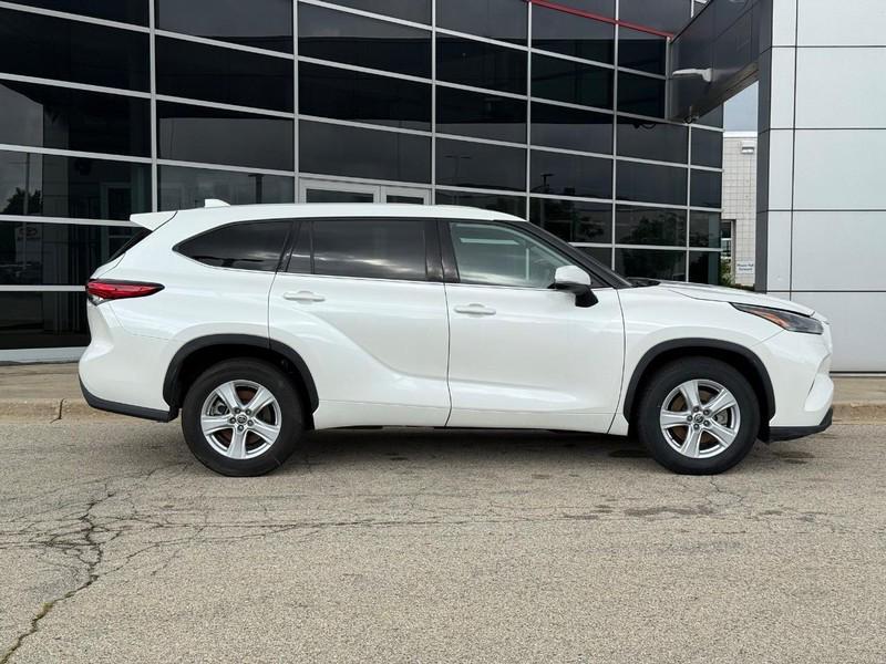 used 2021 Toyota Highlander car, priced at $28,459