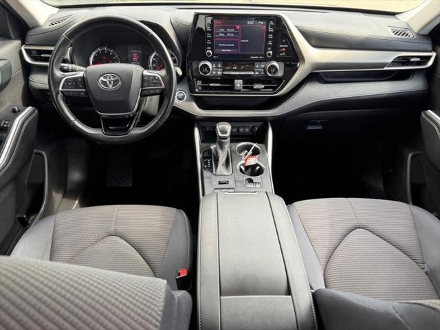 used 2020 Toyota Highlander car, priced at $27,883