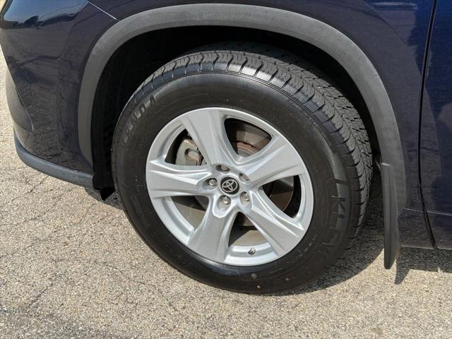 used 2020 Toyota Highlander car, priced at $27,883
