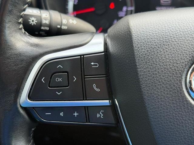used 2020 Toyota Highlander car, priced at $27,883