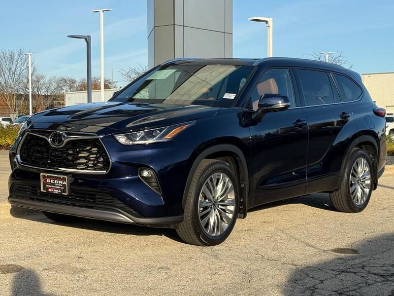 used 2023 Toyota Highlander car, priced at $44,733