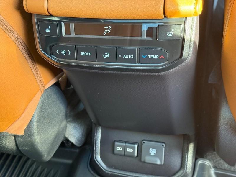 used 2023 Toyota Highlander car, priced at $44,733