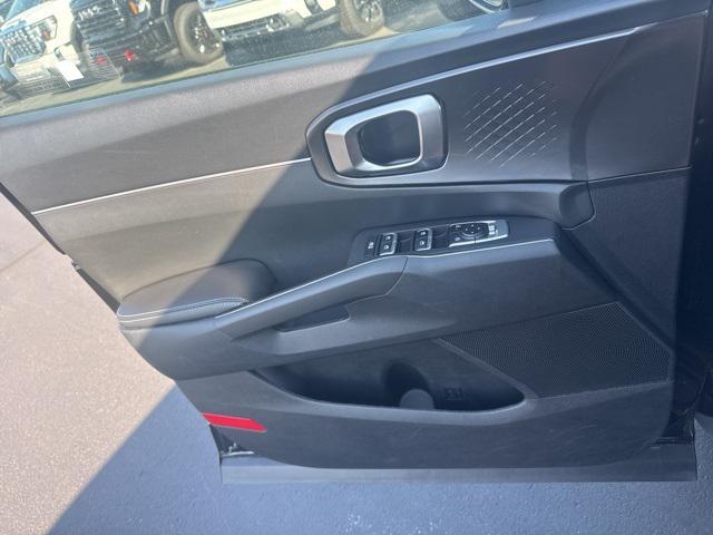 used 2024 Kia Sorento car, priced at $26,753