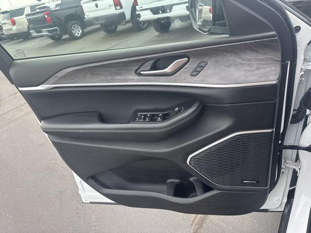 used 2023 Jeep Grand Cherokee car, priced at $30,397