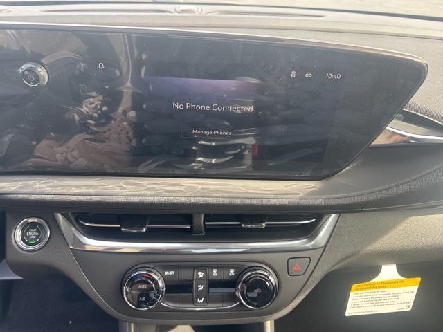 new 2025 Buick Envista car, priced at $25,390