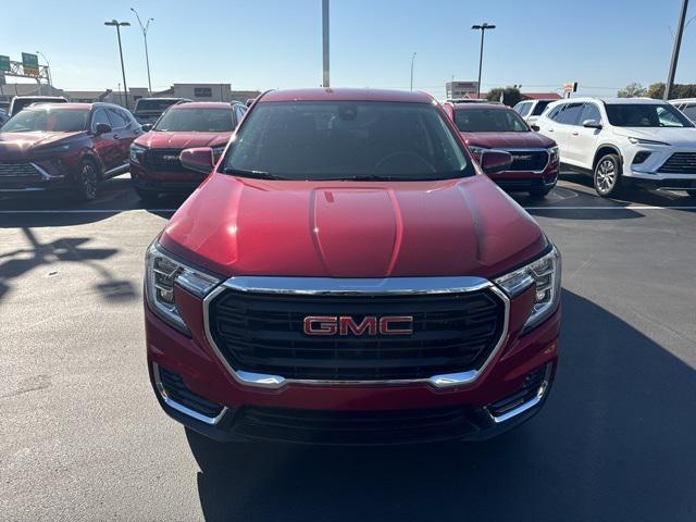 new 2024 GMC Terrain car, priced at $29,000