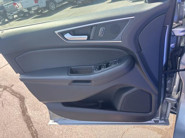 used 2024 Ford Edge car, priced at $25,990