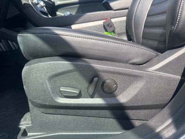 used 2024 Ford Edge car, priced at $25,990