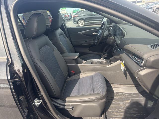 new 2025 Buick Envista car, priced at $27,470