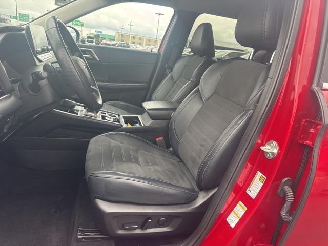 used 2024 Mitsubishi Outlander car, priced at $22,975