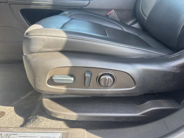 used 2023 GMC Acadia car, priced at $27,597