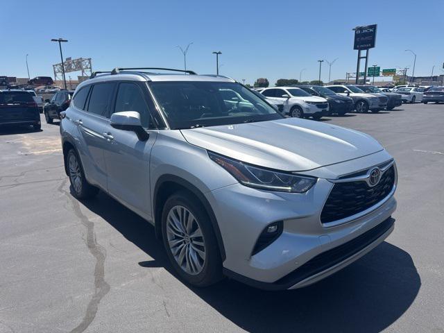 used 2021 Toyota Highlander car, priced at $41,635
