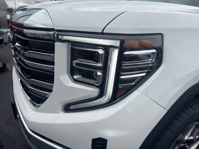 new 2025 GMC Sierra 1500 car, priced at $56,860